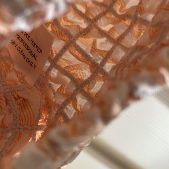 Petersyn X Revolve tami cropped smocked ruched tank top Melon - Picture 5 of 6